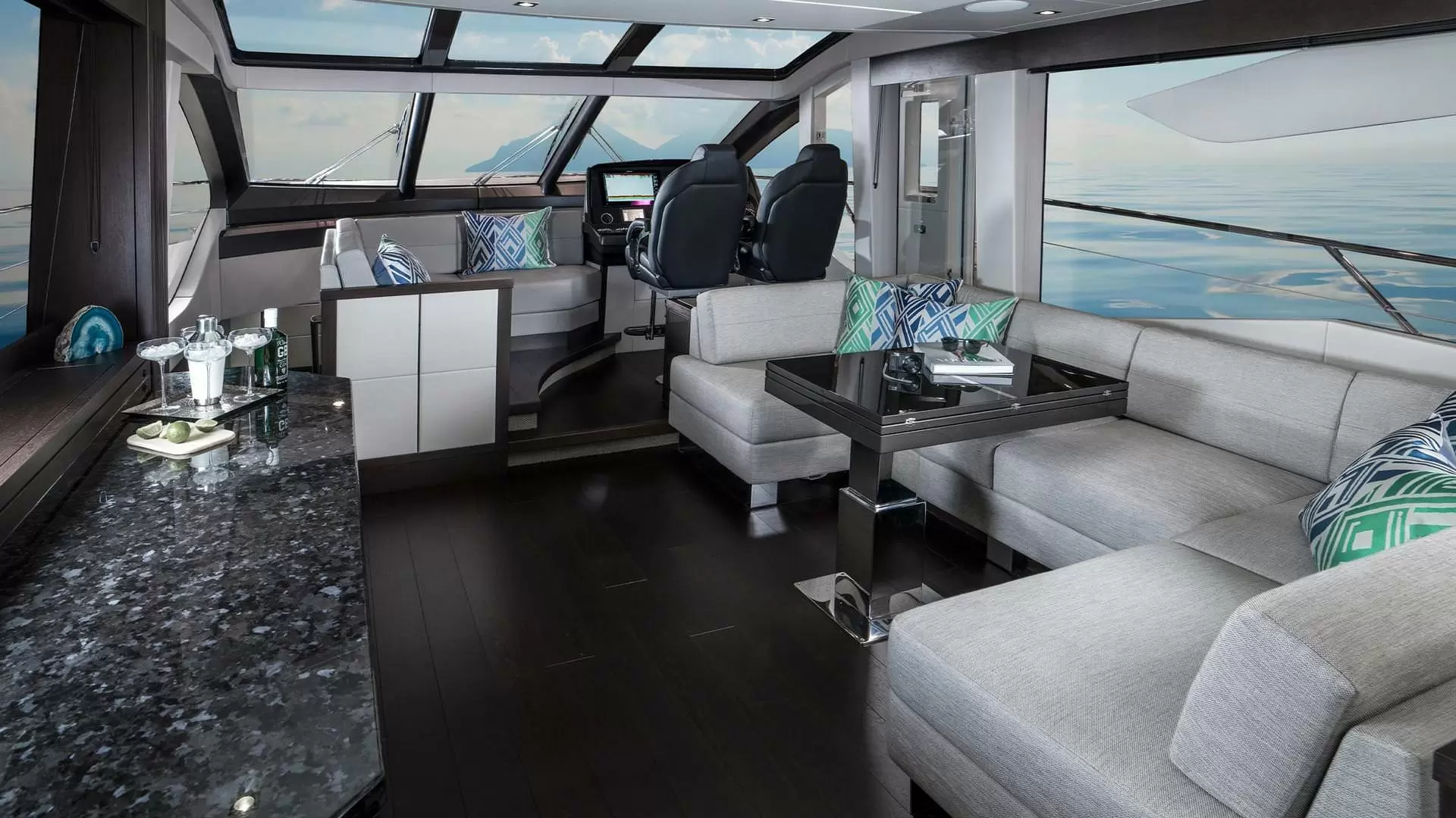 圣汐克(Sunseeker)Predator74运动游艇沙龙