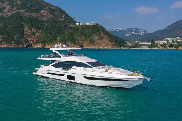 26米阿兹慕(Azimut)Grande25M豪华游艇二手价格3500万元