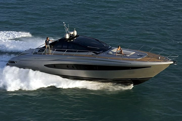 丽娃(Riva)63Vertigo运动游艇