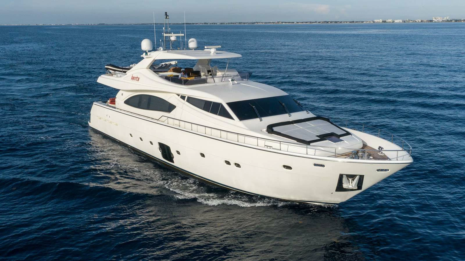 法拉帝(Ferretti)881豪华飞桥游艇