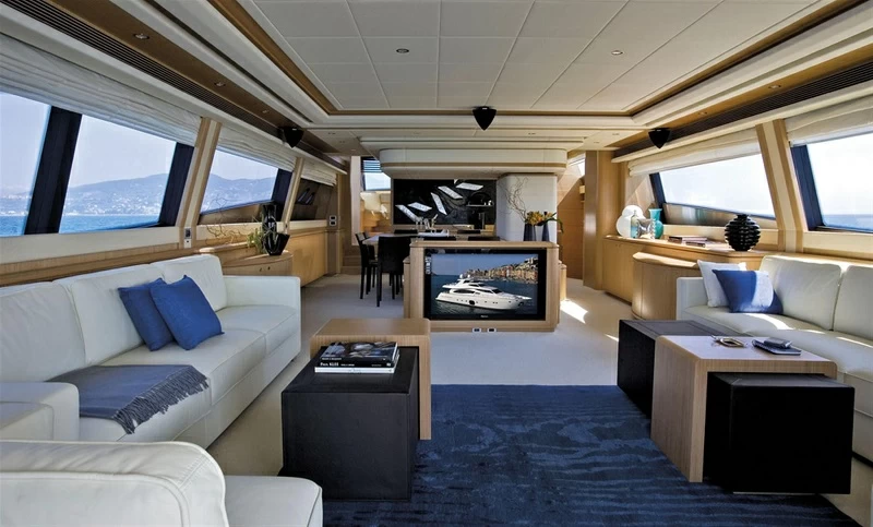 法拉帝(Ferretti)881豪华飞桥游艇价格