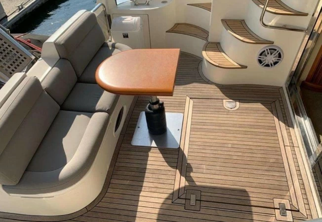 阿兹慕(Azimut)46二手游艇