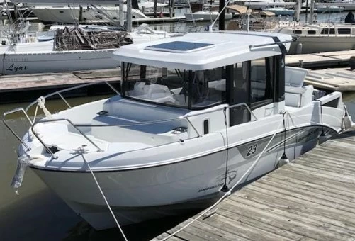 博纳多(Beneteau)Barracuda23二手钓鱼游艇