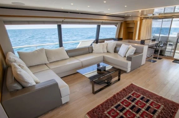 定制法拉帝(CustomLine)Navetta28二手豪华游艇沙龙
