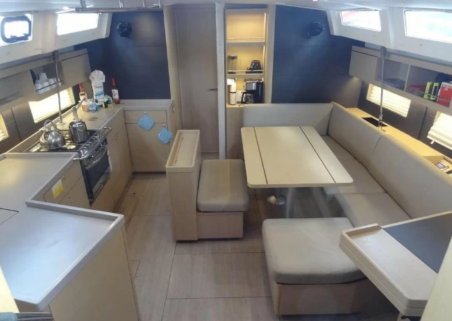 博纳多(Beneteau)遨享仕46.1二手帆船沙龙