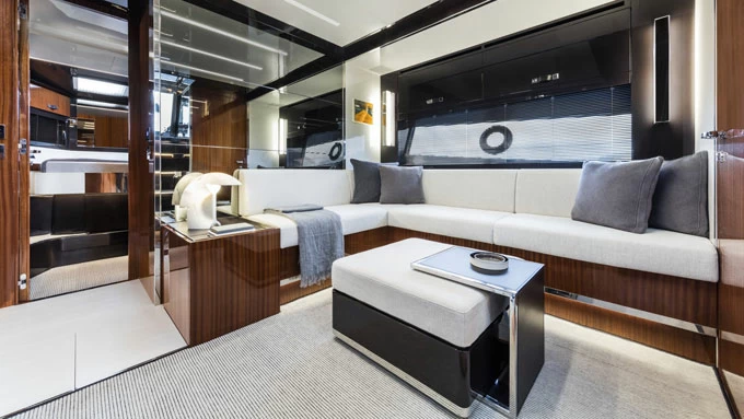 丽娃(Riva)SportRiva56运动游艇沙发