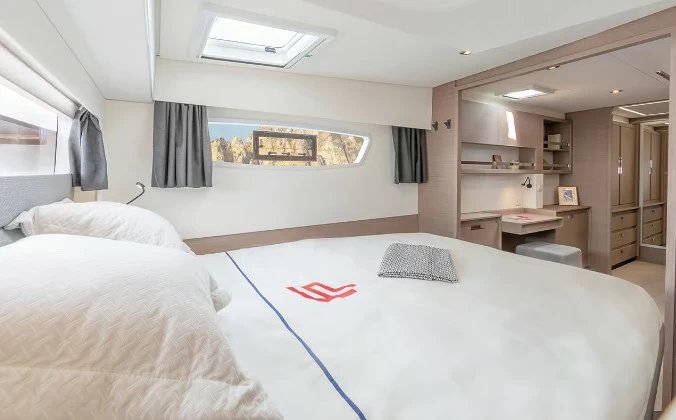 枫丹白露(Fountaine Pajot)Elba45双体帆船卧室