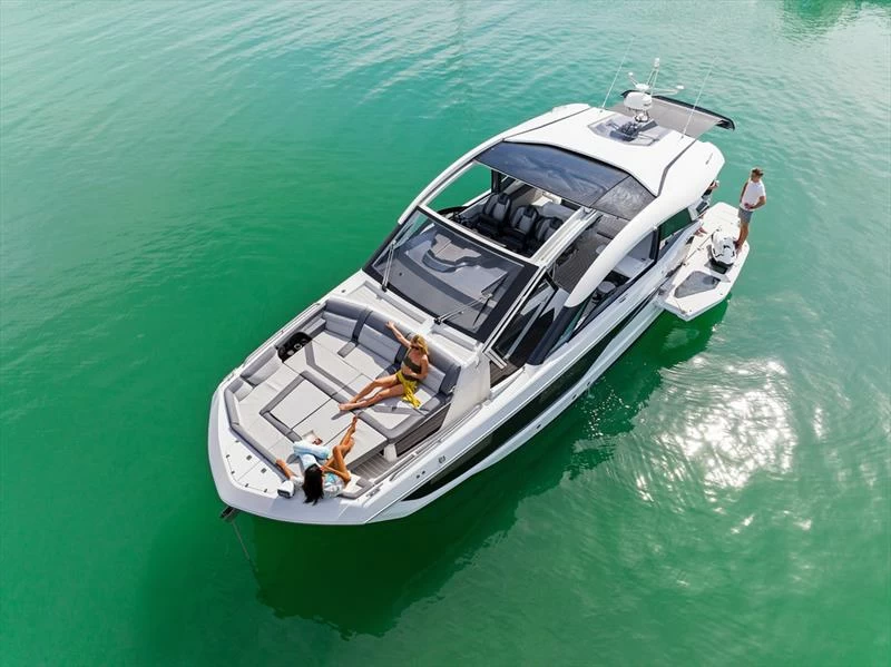 卡帝尔(Galeon)430GTO私人运动游艇