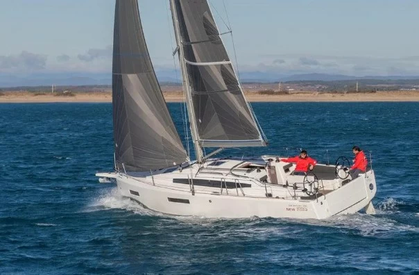 亚诺(Jeanneau)SunOdyssey380帆船