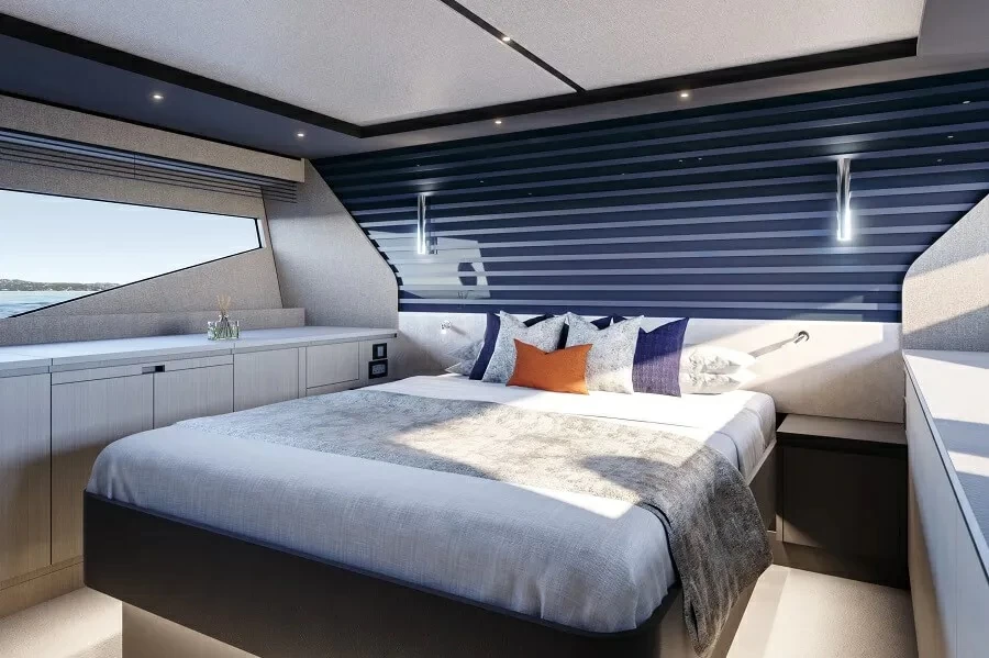 圣汐克(Sunseeker)55豪华运动游艇卧室