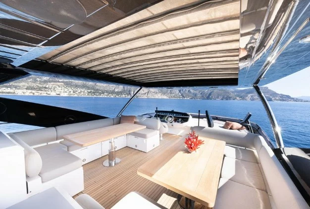 圣汐克(Sunseeker)28M豪华游艇