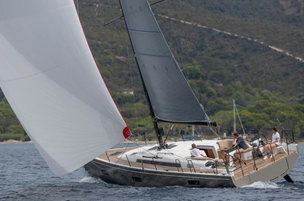 博纳多（Beneteau）锋仕44二手单体帆船