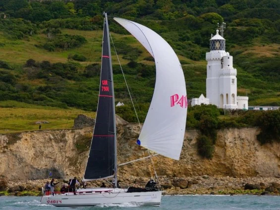 博纳多(Beneteau)锋仕35单体帆船
