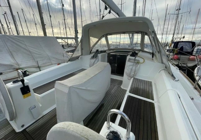 博纳多(Beneteau)遨享仕38.1二手帆船