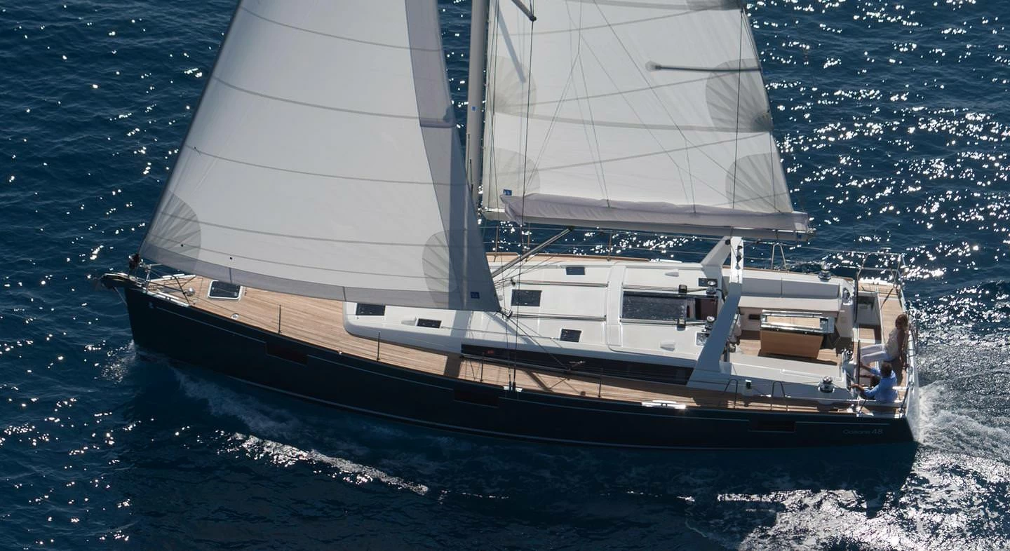 博纳多（Beneteau）遨享仕48私人帆船