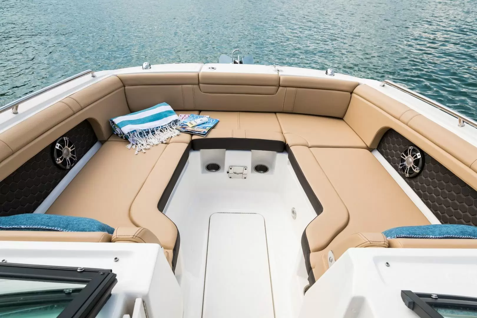 希瑞（SeaRay）SDX290运动游艇