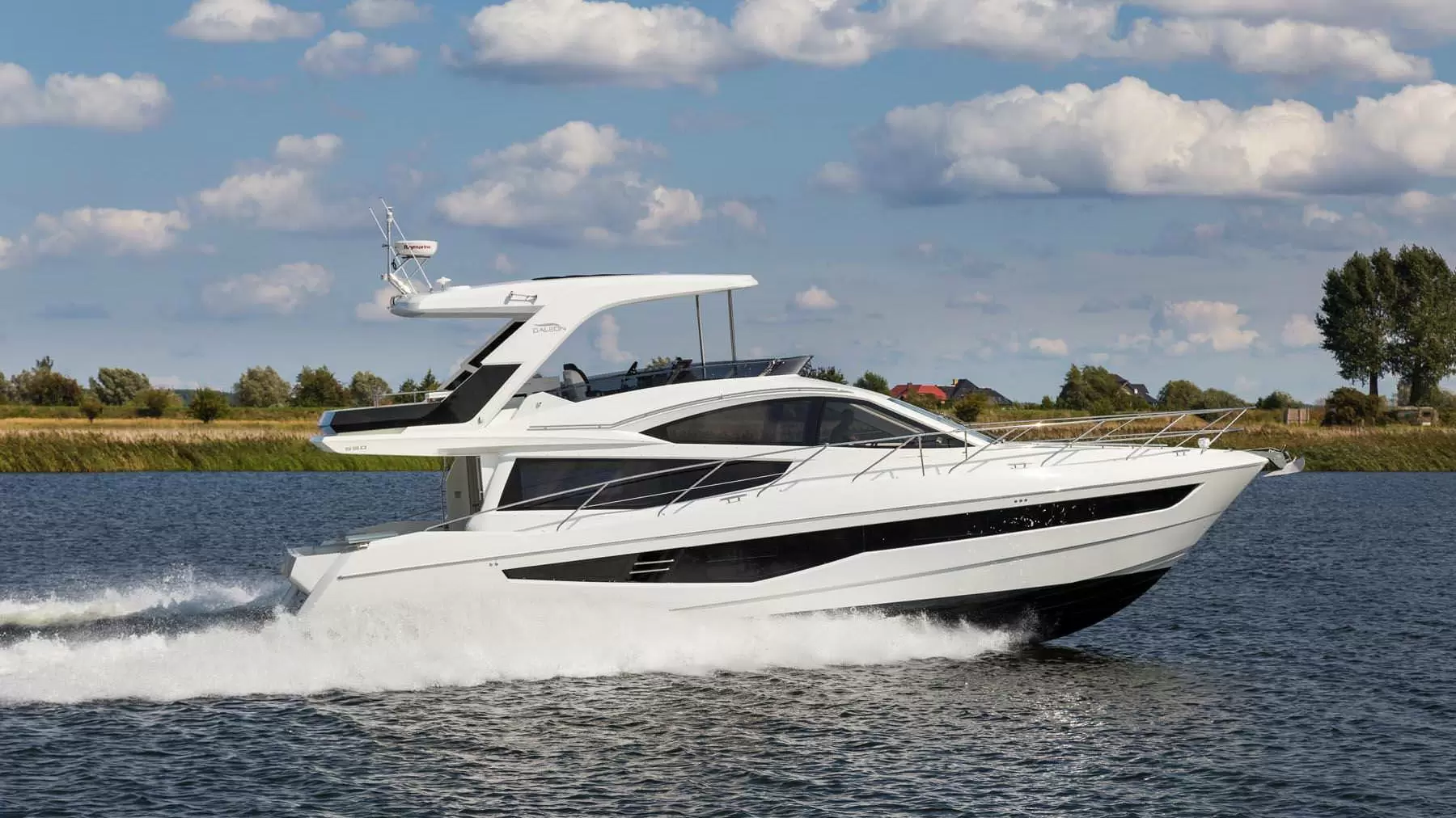 卡帝尔(Galeon)550Fly游艇