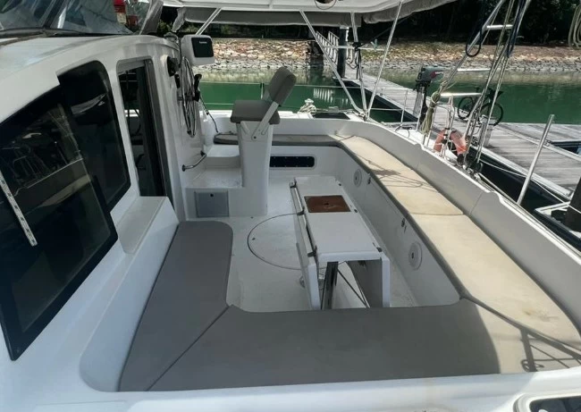 枫丹白露Venezia42二手双体帆船沙发