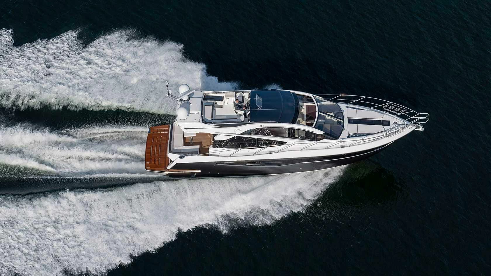 卡帝尔（Galeon）560 Sky