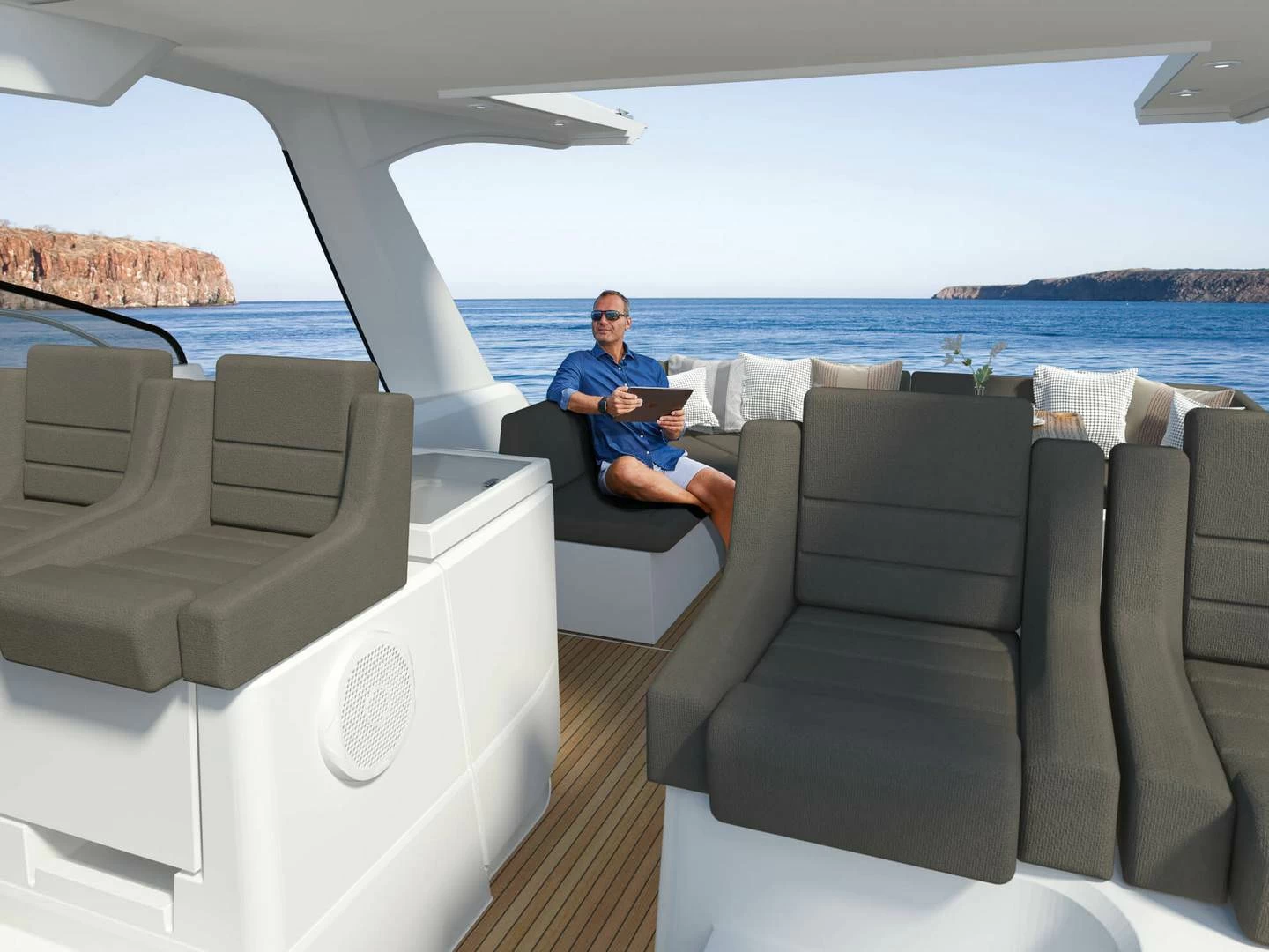 西莱(Sealine)S430中型运动游艇船艉座位区