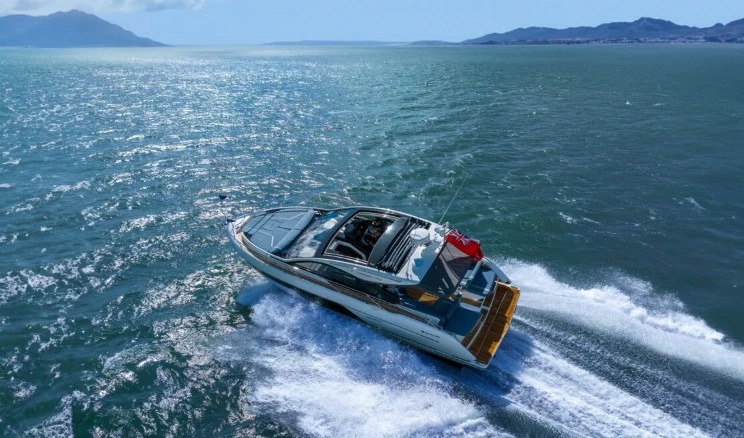 菲尔兰(Fairline)Targa40运动游艇