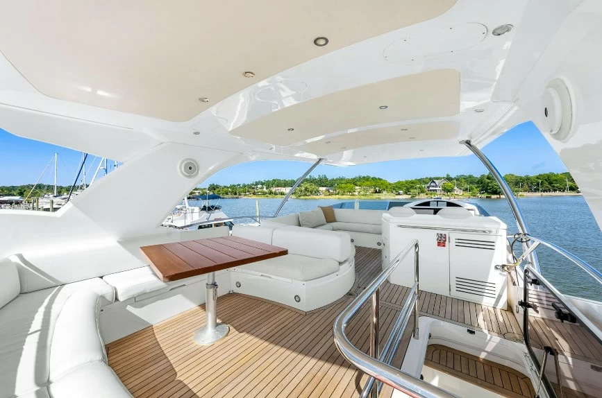 圣汐克(Sunseeker)Manhattan65二手飞桥游飞桥区