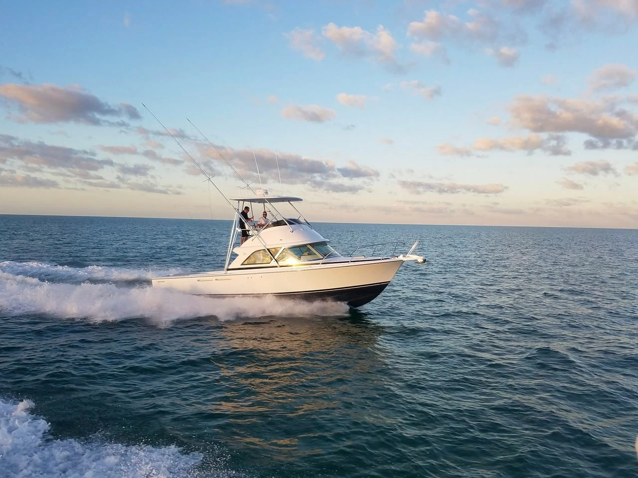 拜泰姆（Bertram）35 FLYBRIDGE