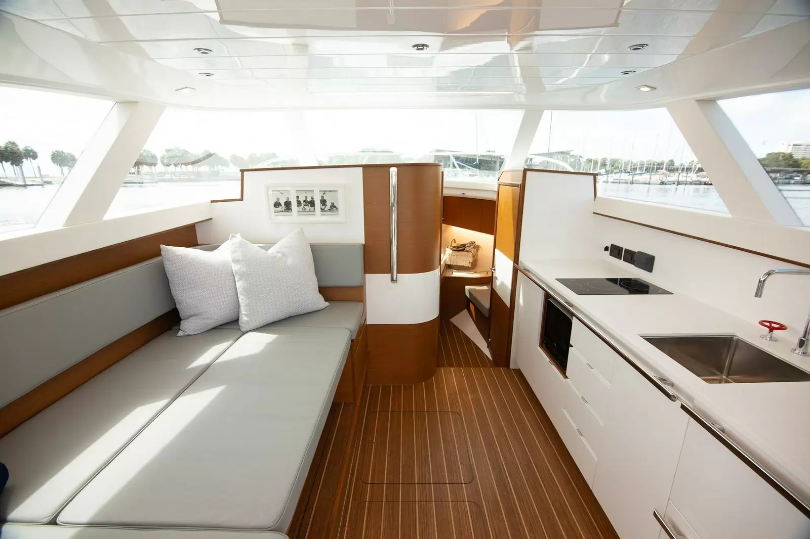 拜泰姆（Bertram）35 FLYBRIDGE