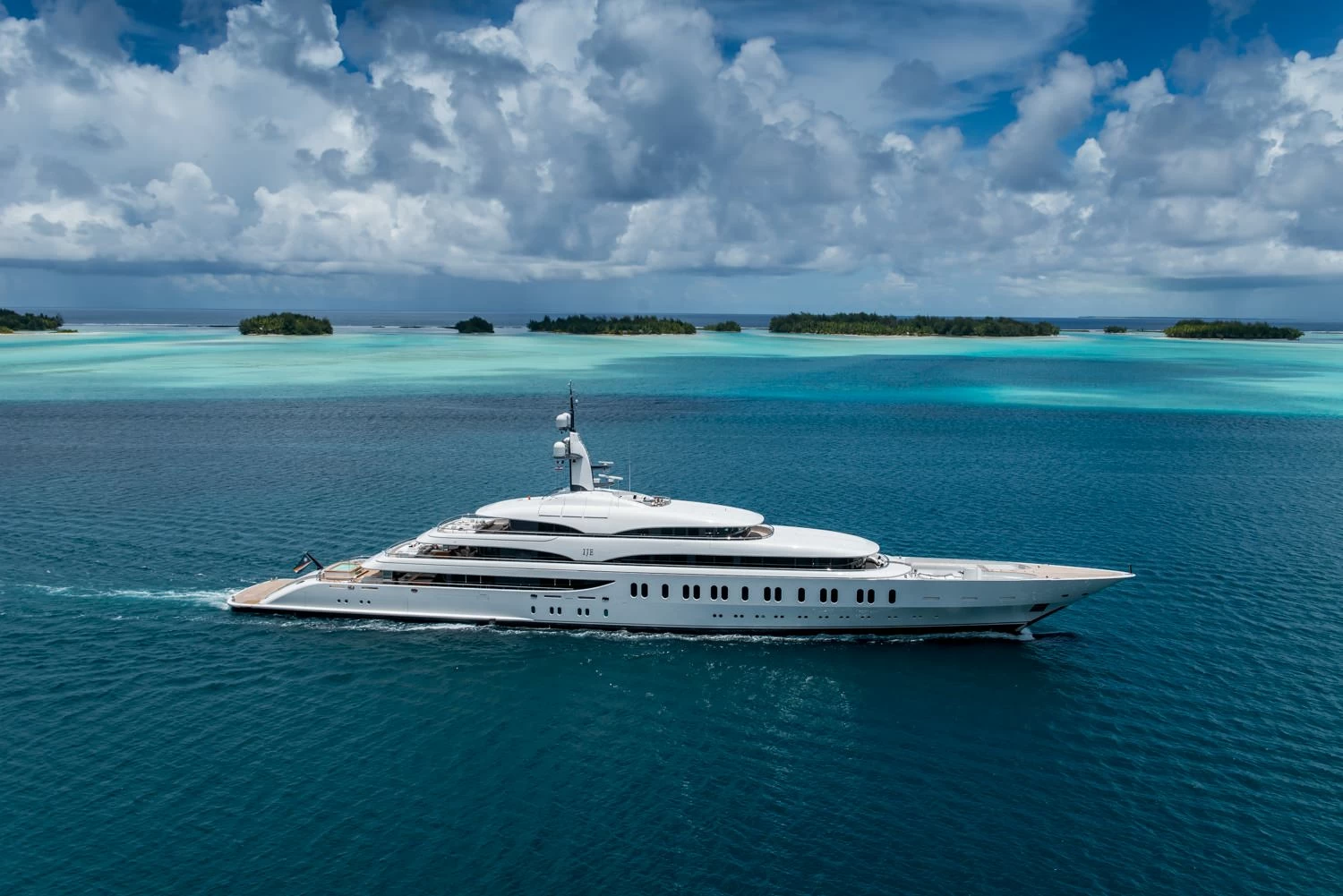 贝尼蒂（Benetti）FB275 M-Y IJE