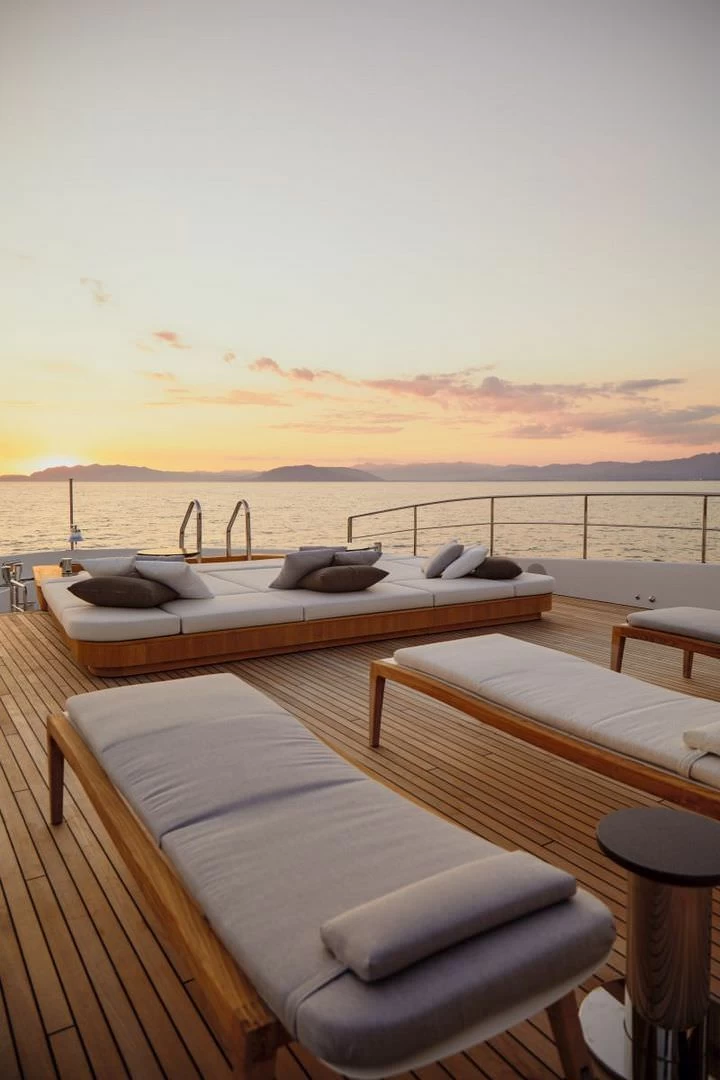 贝尼蒂（Benetti）Diamond 44M