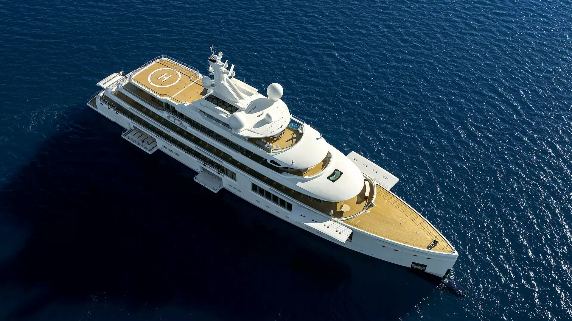 贝尼蒂（Benetti）FB272新艇