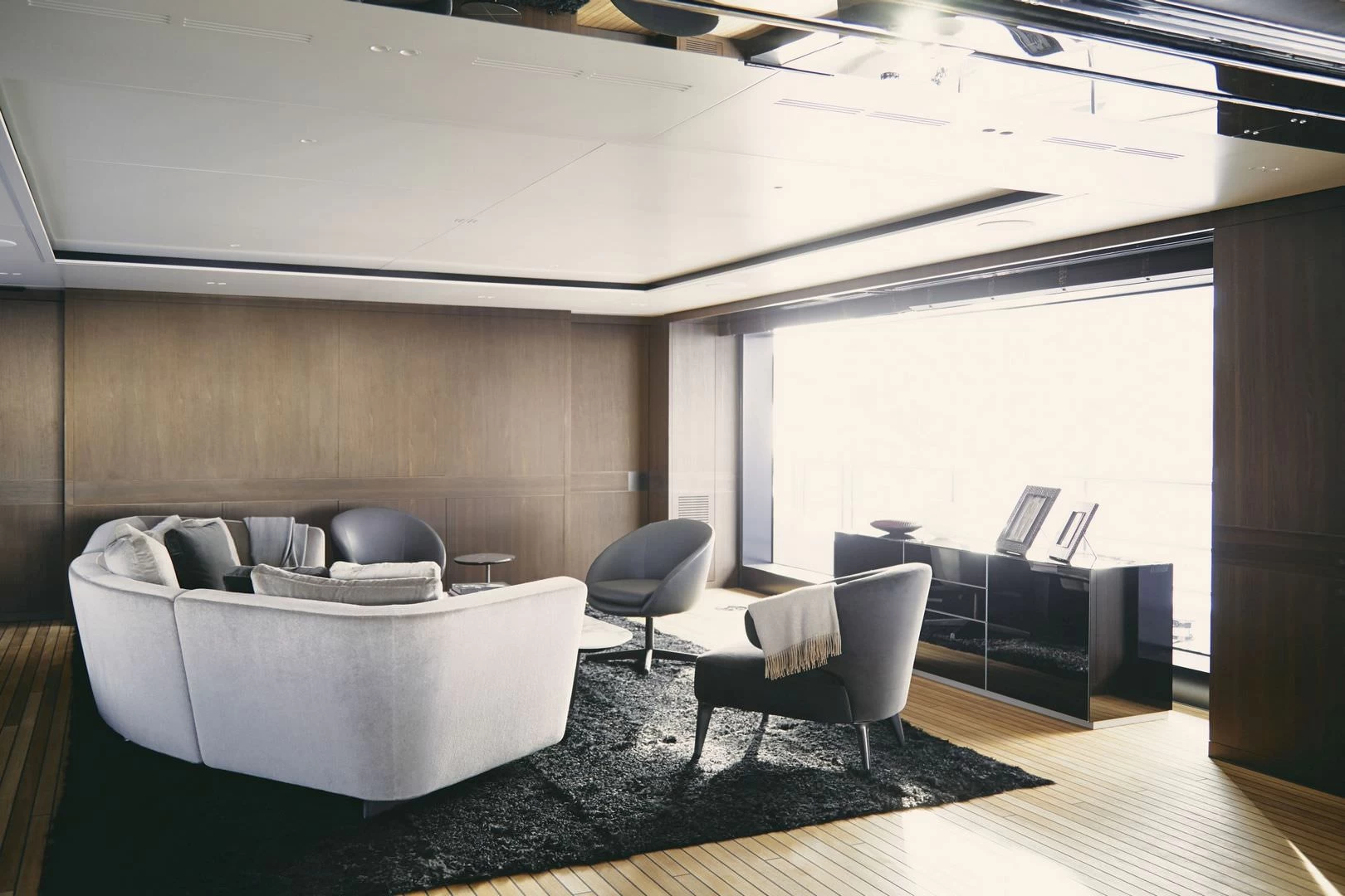 贝尼蒂（Benetti）FB703 M-Y Bacchanal
