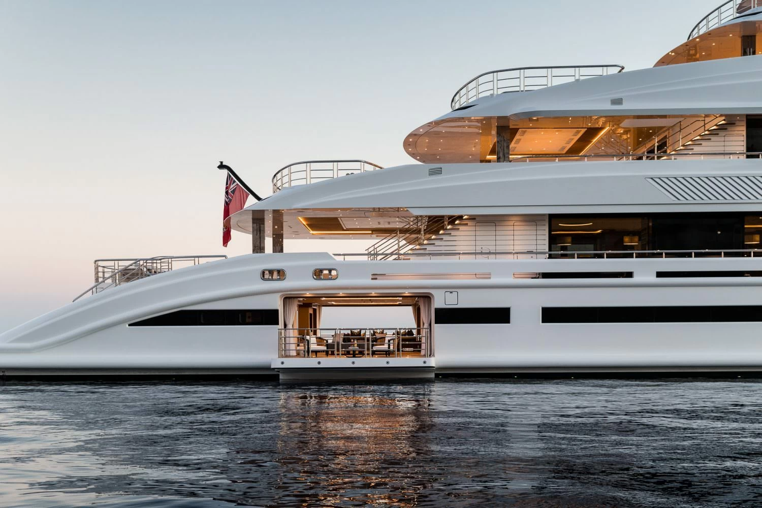 贝尼蒂（Benetti）FB277 M-Y LANA