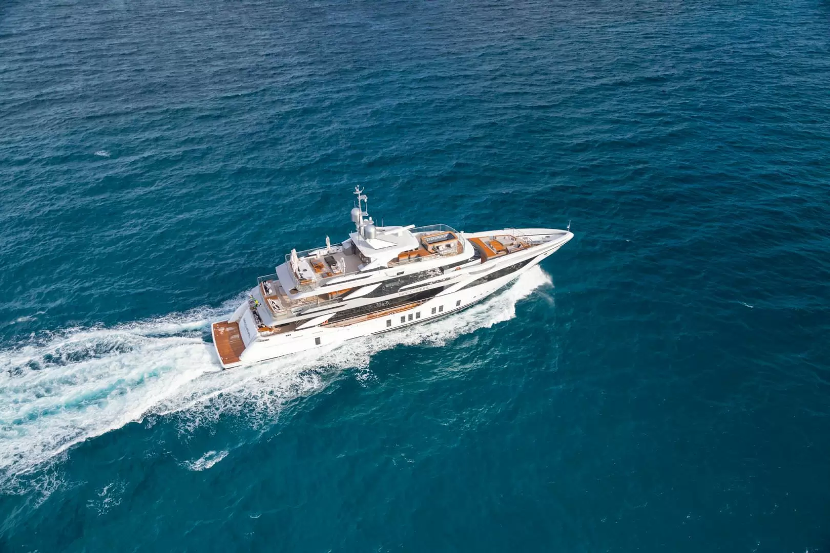 贝尼蒂（Benetti）FB703 M-Y Bacchanal