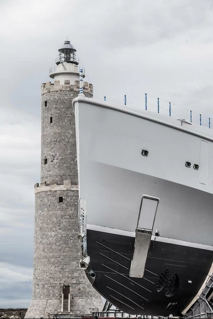 贝尼蒂（Benetti）FB277 M-Y LANA