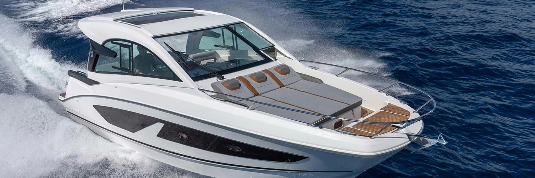 博纳多（Beneteau）GT 32