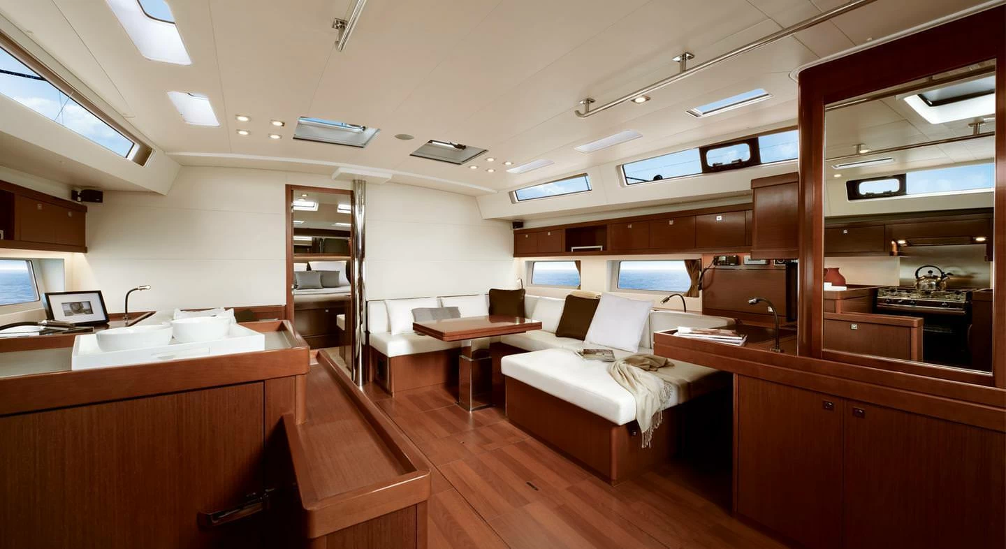 博纳多（Beneteau）遨享仕55