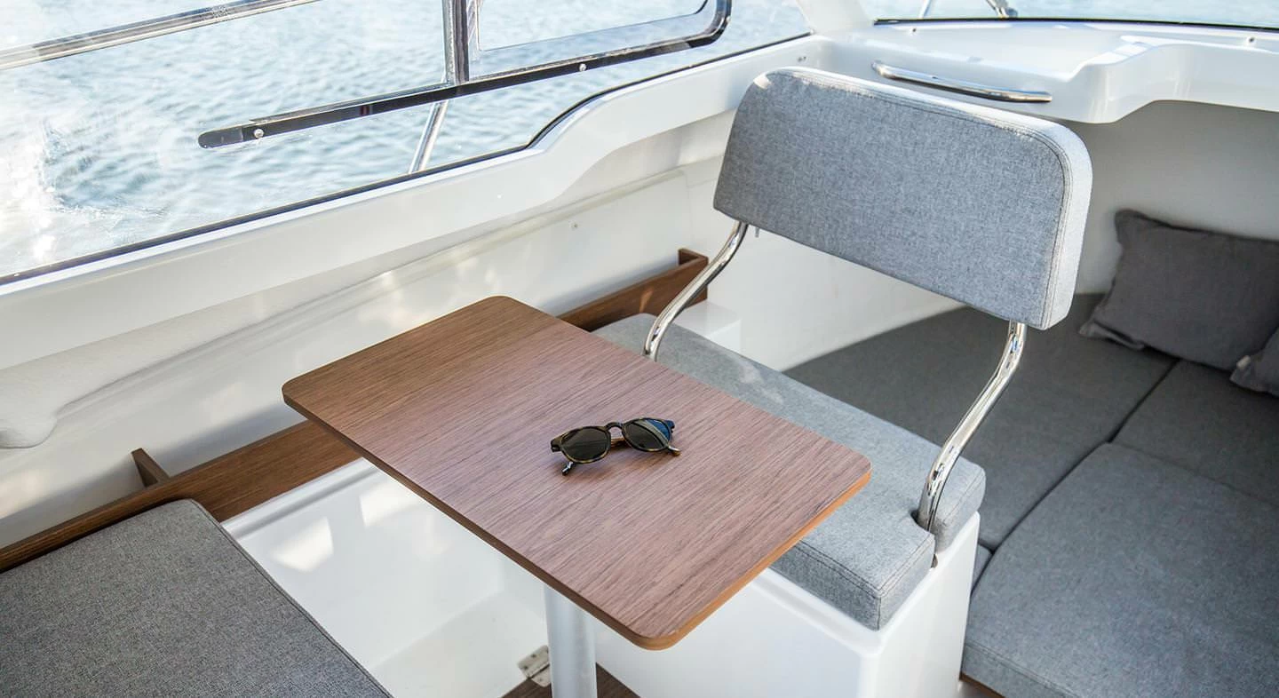 博纳多（Beneteau）安海仕6 OB