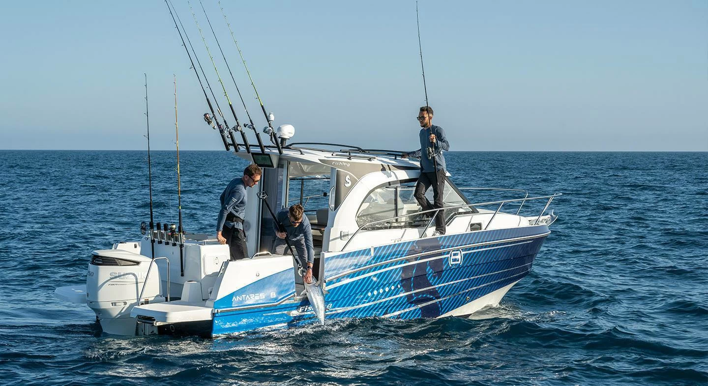 博纳多（Beneteau）安海仕 8