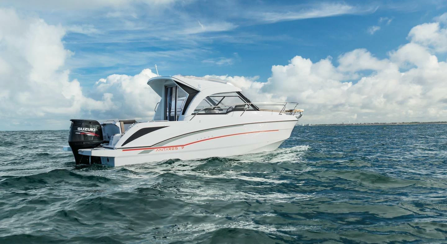 博纳多（Beneteau）安海仕 7 OB