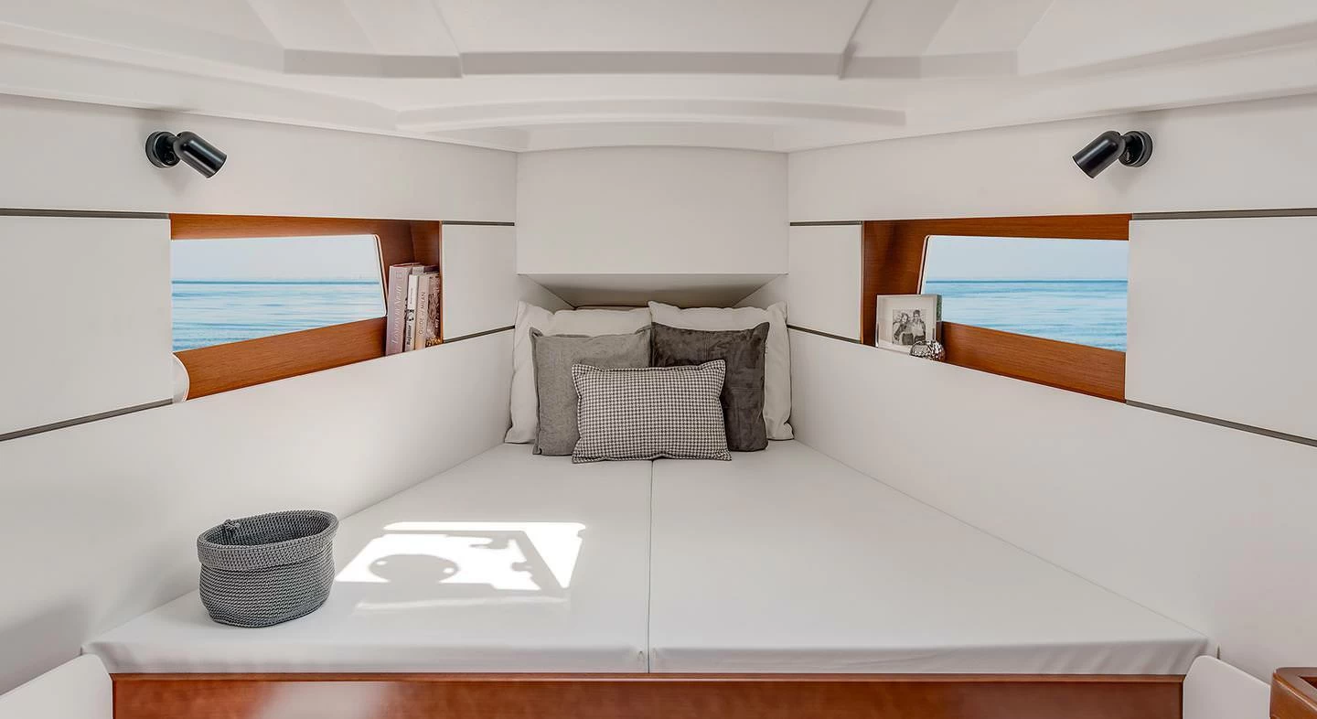 博纳多（Beneteau）遨享仕 35.1