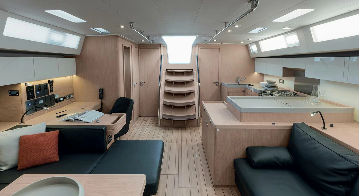 博纳多（Beneteau）遨享仕 55.1