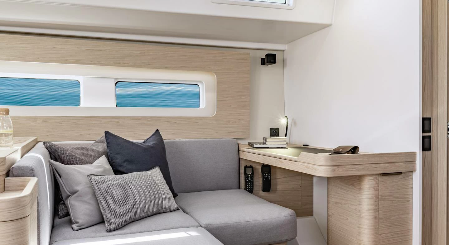 博纳多（Beneteau）遨享仕YACHT 54