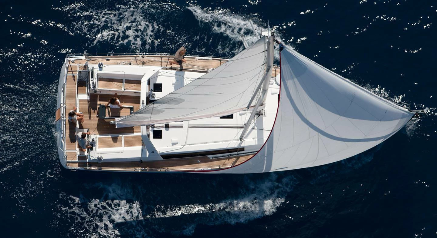 博纳多（Beneteau）遨享仕 45