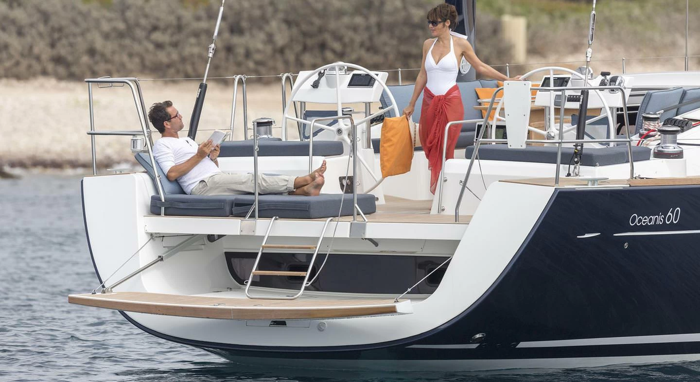 博纳多（Beneteau）遨享仕 60