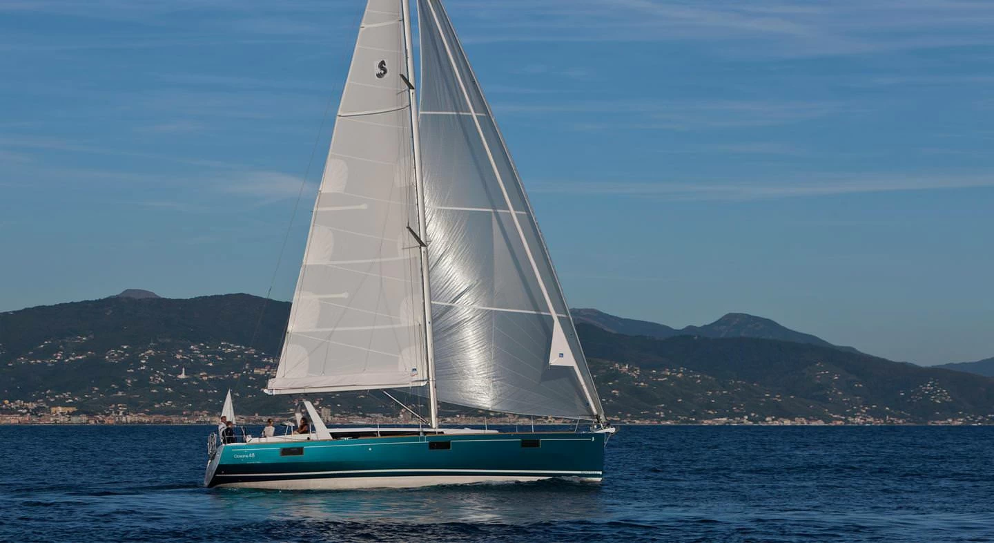 博纳多（Beneteau）遨享仕 48