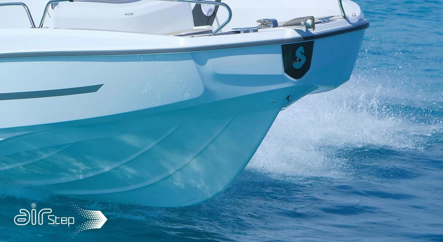 博纳多（Beneteau）飞扬 6.6 空间甲板型
