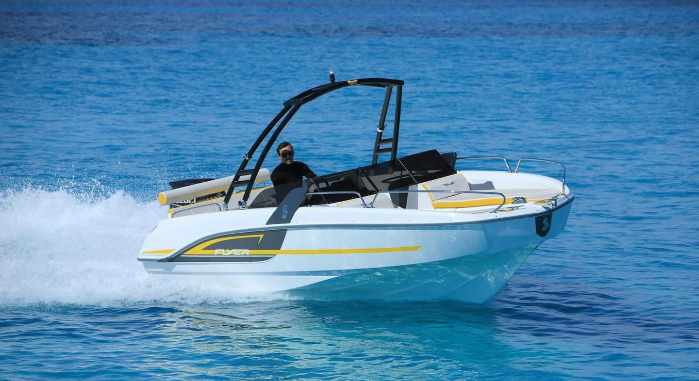 博纳多（Beneteau）飞扬6.6 运动甲板型