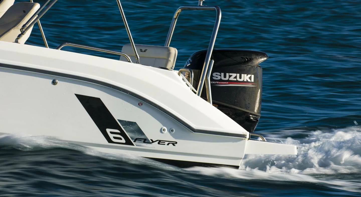 博纳多（Beneteau）飞扬 6 空间甲板型