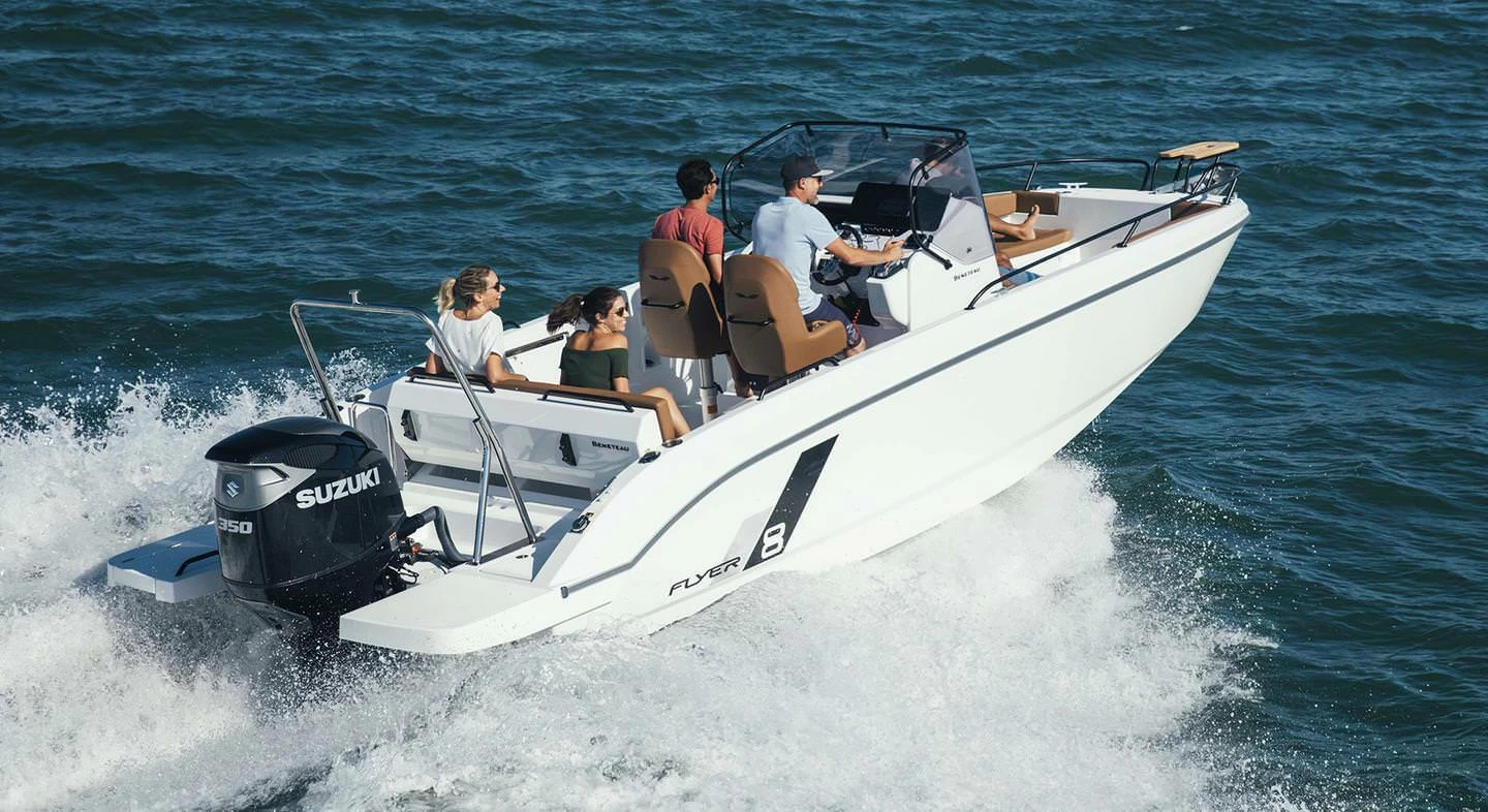 博纳多（Beneteau）飞扬8.8空间甲板型